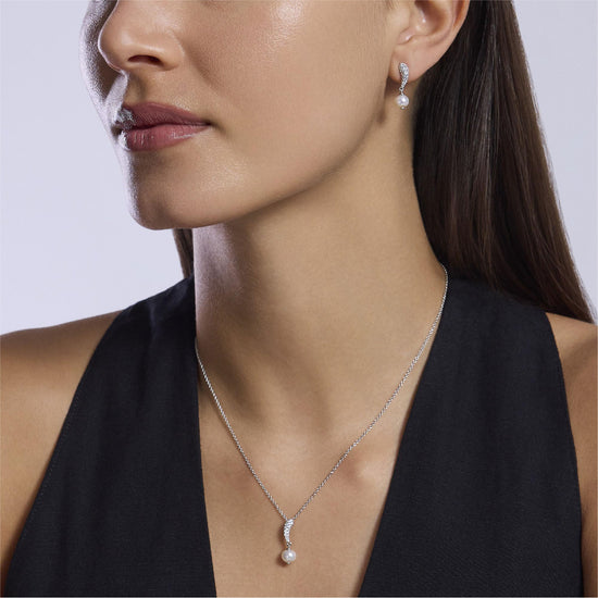 Collana da donna Mabina in argento con zirconi e perla MISURA UNICA