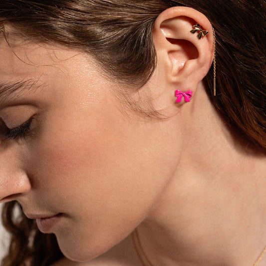 Orecchini piccoli donna Rue Des Mille Candy Bow in argento a fiocco fucsia