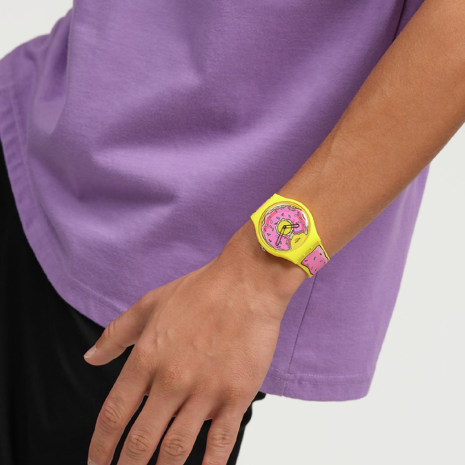 Orologio Swatch The Simpson Collection unisex materiale biologico silicone giallo rosa cassa 41mm SO29Z134-5