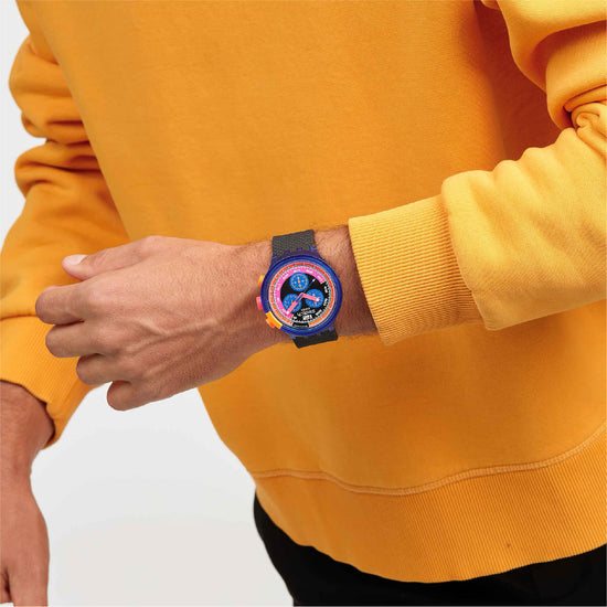 Orologio crono Swatch Neon party max in materiale biosourced MISURA UNICA